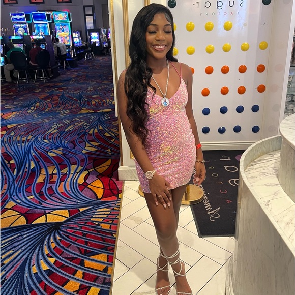 pink and purple dress can be wore for a birthday dress or homcoming dress - Picture 4 of 4